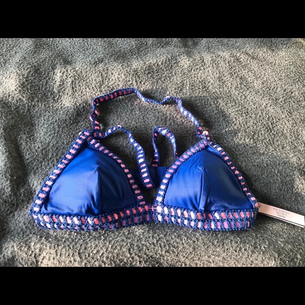Victoria’s Secret Bathing Suiting Top